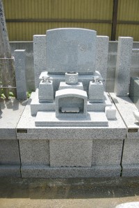 tombstone_img009_lb