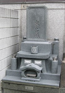 tombstone_img024_lb
